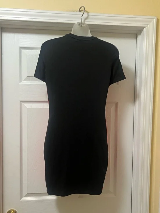 Puma Black Dress with Pink Side Panels - Picture 3 of 7